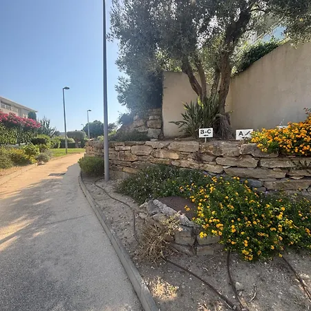 Apartment Cosy Avec Jardin Et Parking La Ciotat